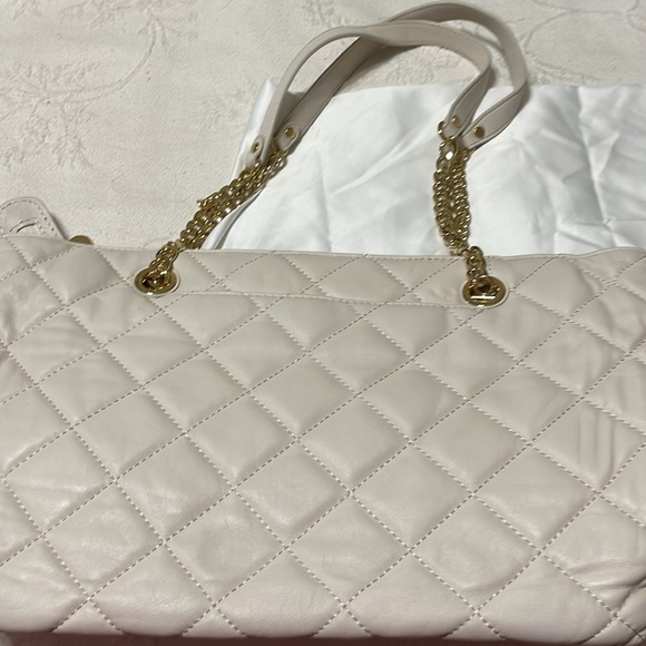 Michael Kors purse like new. - Picture 5 of 6